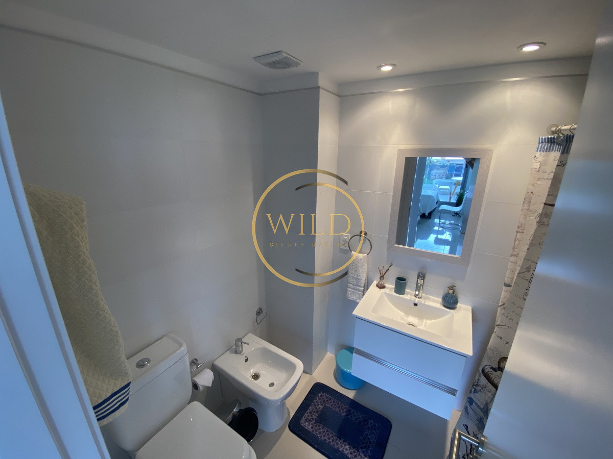 Apartamento ID.1436 - Venta amplio 2 dormitorios 2 baños  vista al mar con renta