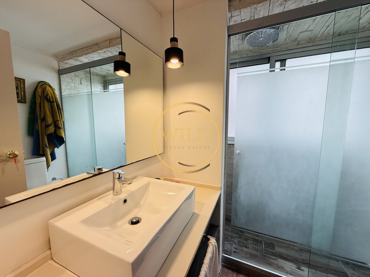 Apartamento ID.2396 - Alquiler anual 3 dormitorios frente al mar