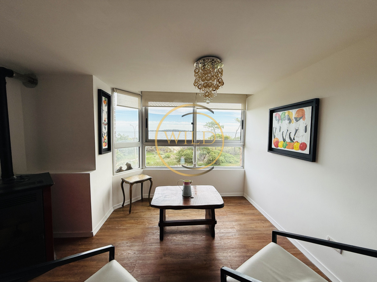 Apartamento ID.2396 - Alquiler anual 3 dormitorios frente al mar