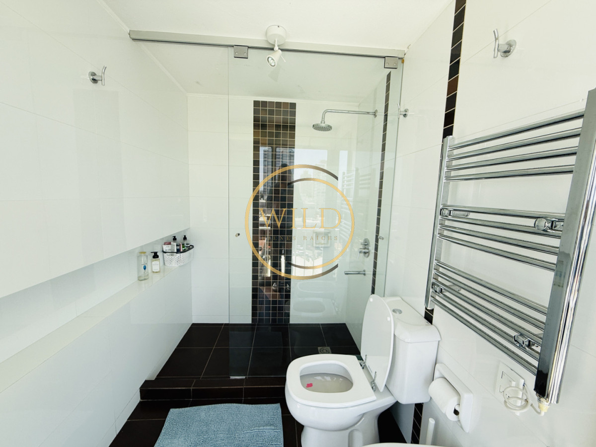 Apartamento ID.2597 - Hermoso Semi piso en Peninsula con vista a la Brava y Mansa 