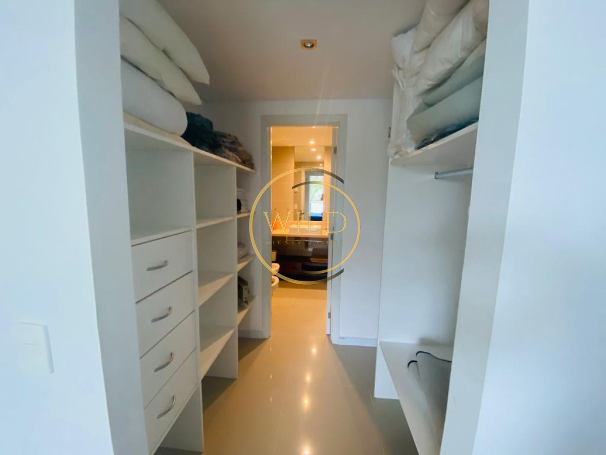 Apartamento ID.1561 -  Alquiler anual amplio y moderno 2 dormitorios 2 baños full amenities