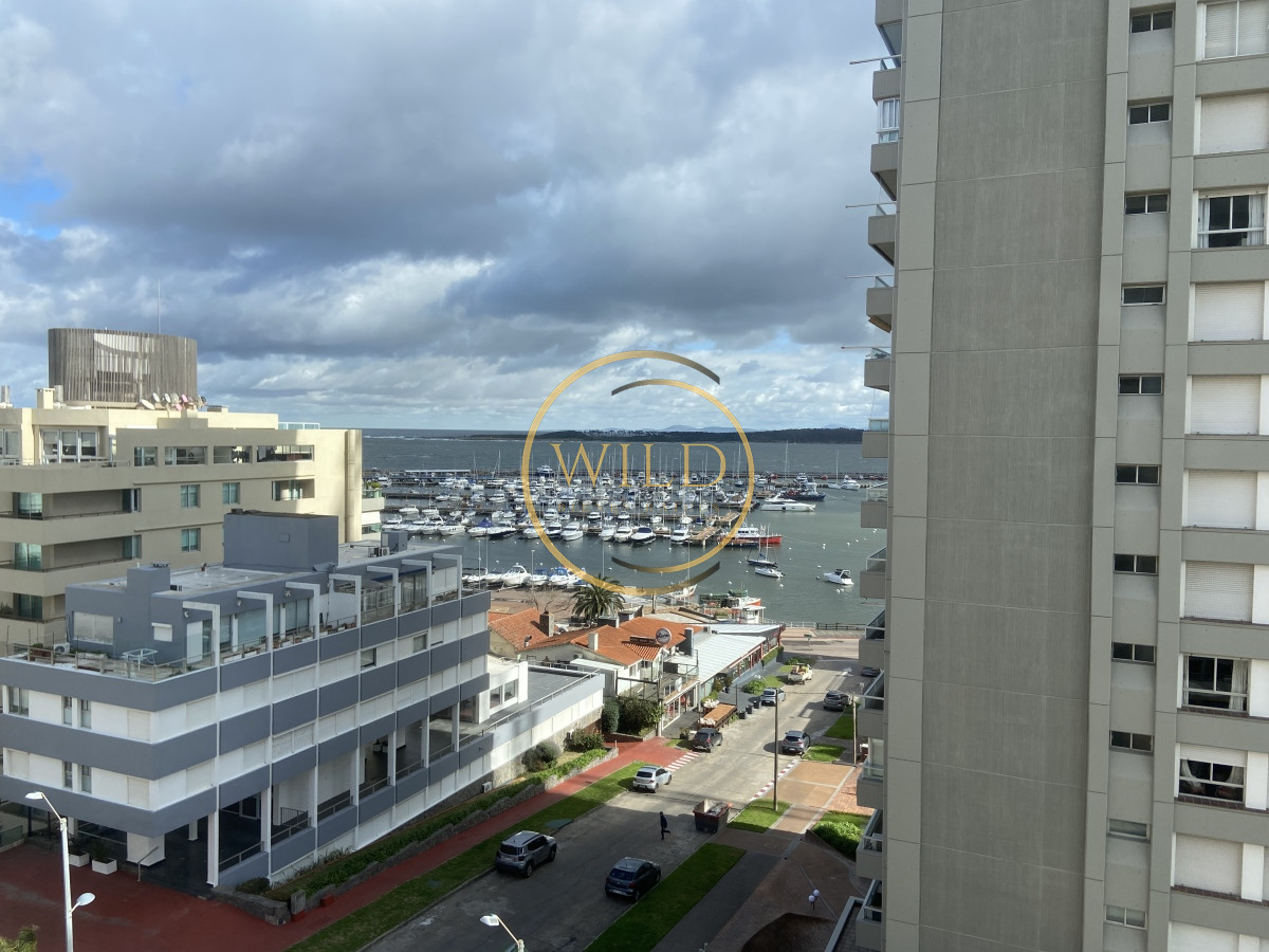 Apartamento ID.2127 - En venta 2 dormitorios y medio en Península 