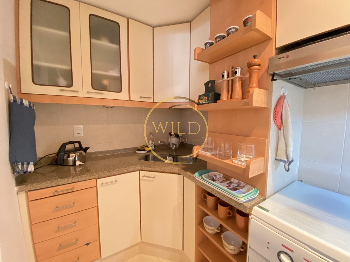 Apartamento ID.2127 - En venta 2 dormitorios y medio en Península 