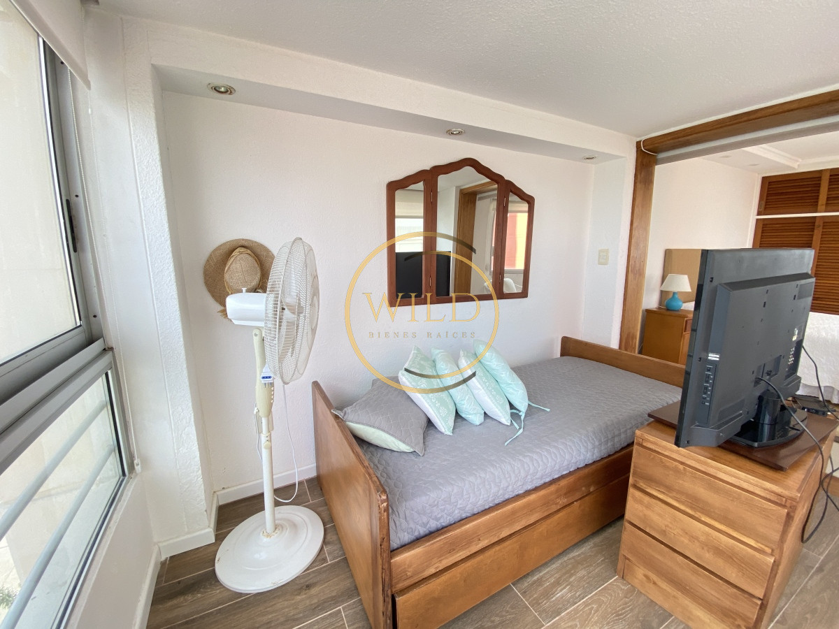 Apartamento ID.2127 - En venta 2 dormitorios y medio en Península 