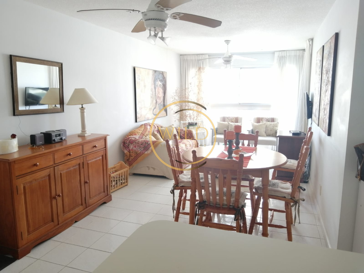 Apartamento ID.2356 - Apartamento en alquiler anual 1 dormitorio y medio con vista a Playa Mansa