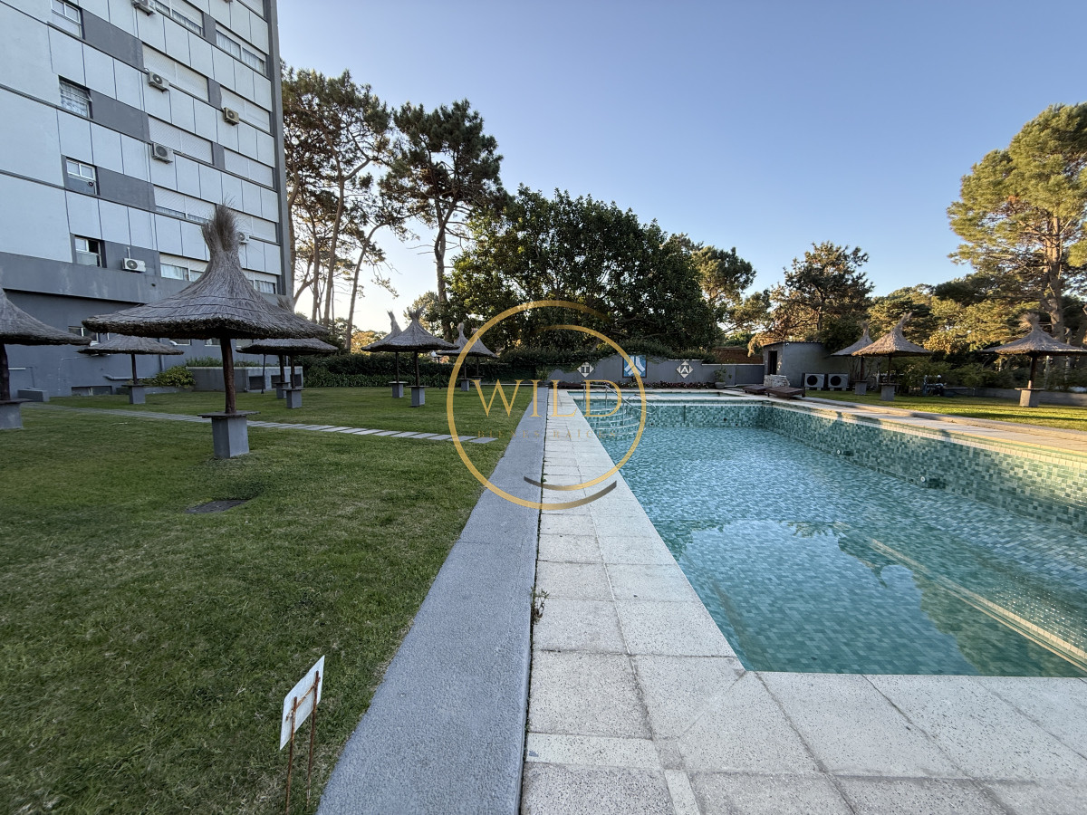 Apartamento ID.2409 - Apartamento 2 dormitorios 2 baños en venta sobre Roosevelt