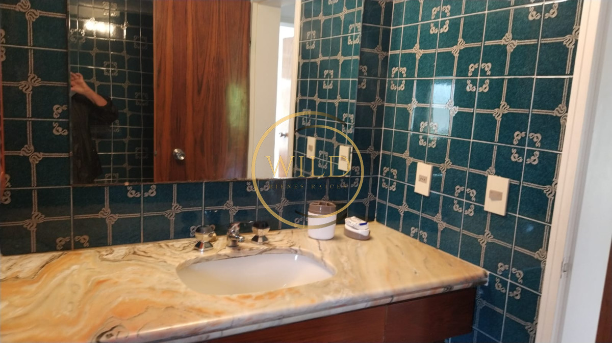 Apartamento ID.1851 - Venta apartamento muy amplio 2 dormitorios y 2 baños con servicios