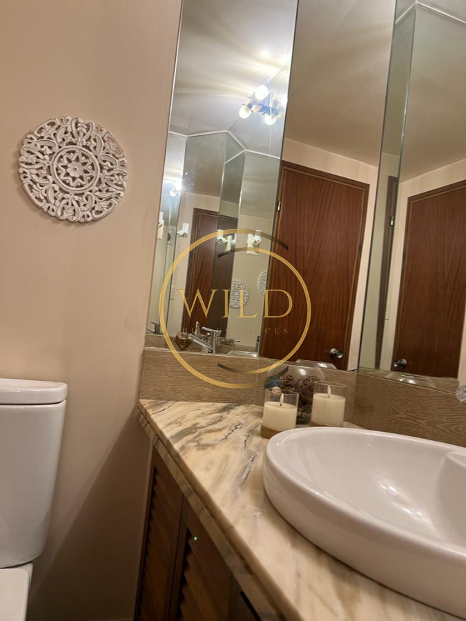 Apartamento ID.1417 - Venta de Excelente Apartamento de 3 dormitorios más dependencia en Punta del Este.