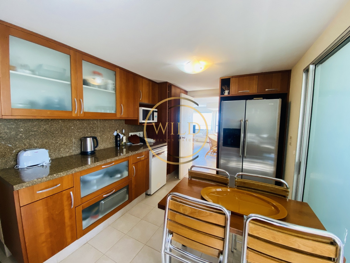 Apartamento ID.2137 - Frente al mar 3 suites más dependencia 