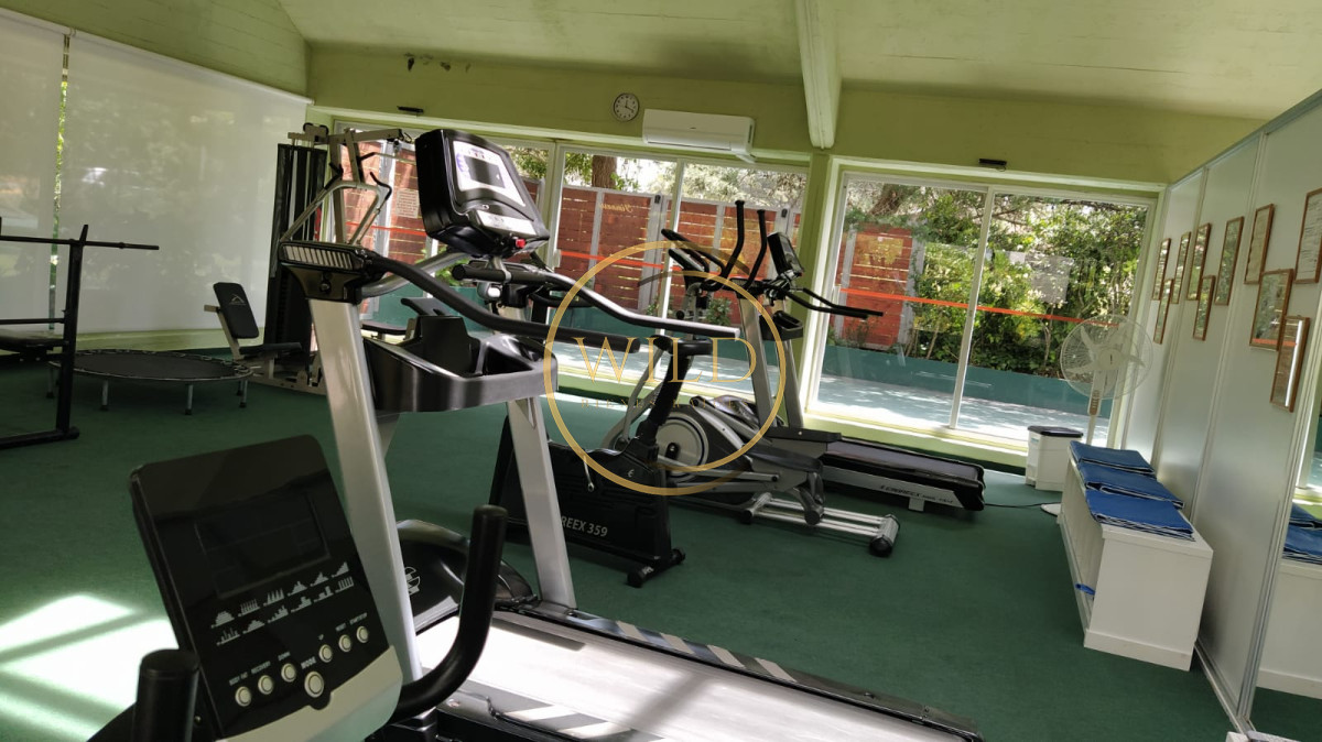 Apartamento ID.1851 - Venta apartamento muy amplio 2 dormitorios y 2 baños con servicios