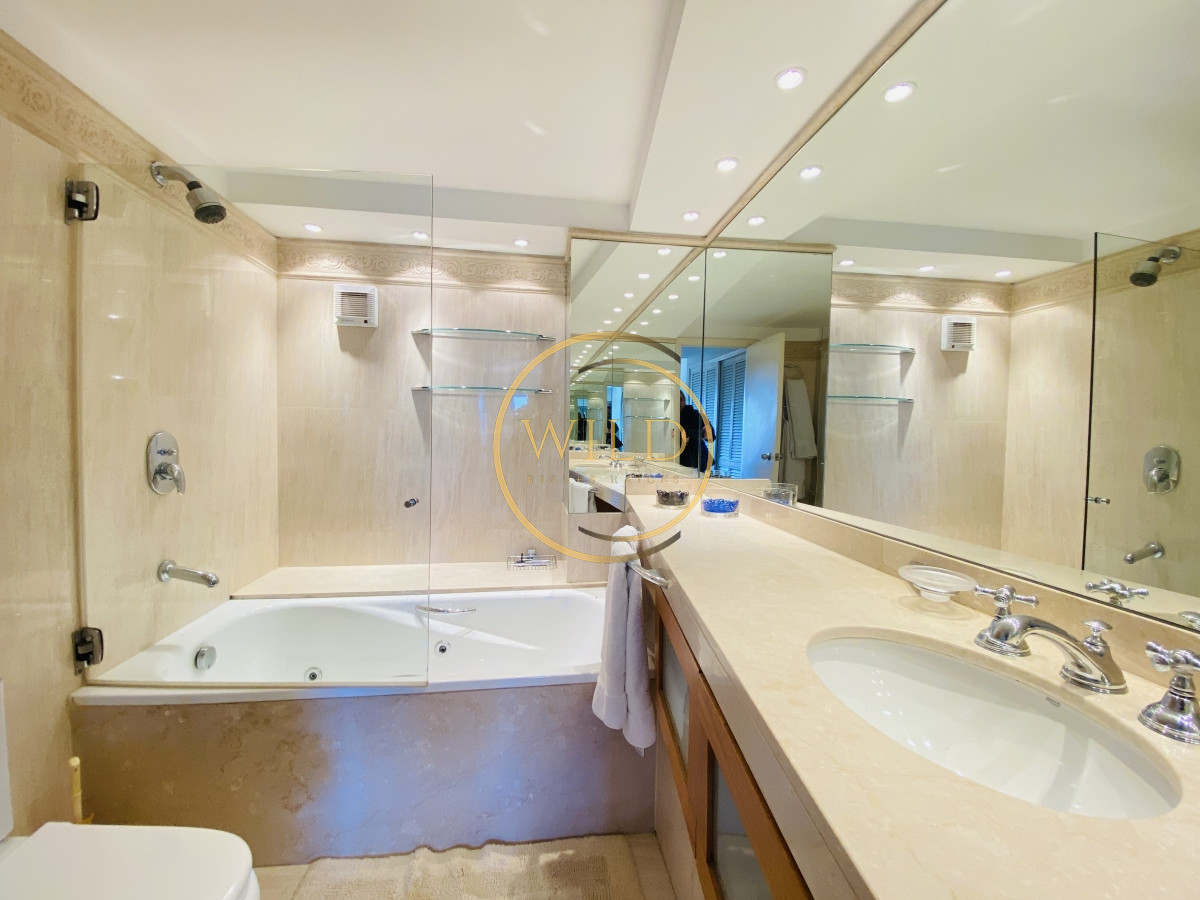 Apartamento ID.2137 - Frente al mar 3 suites más dependencia 