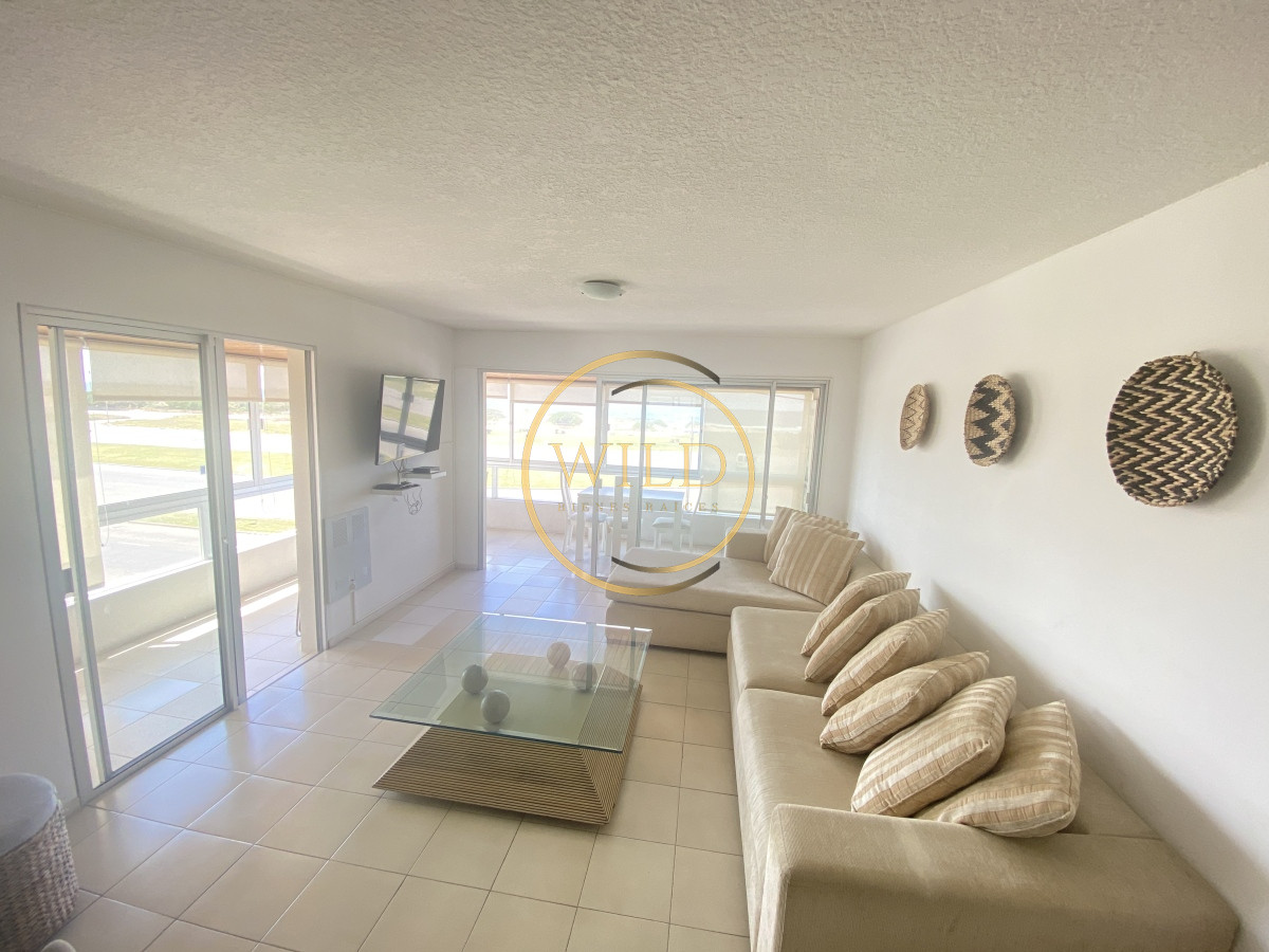 Apartamento ID.1464 - Primera línea 3 dormitorios