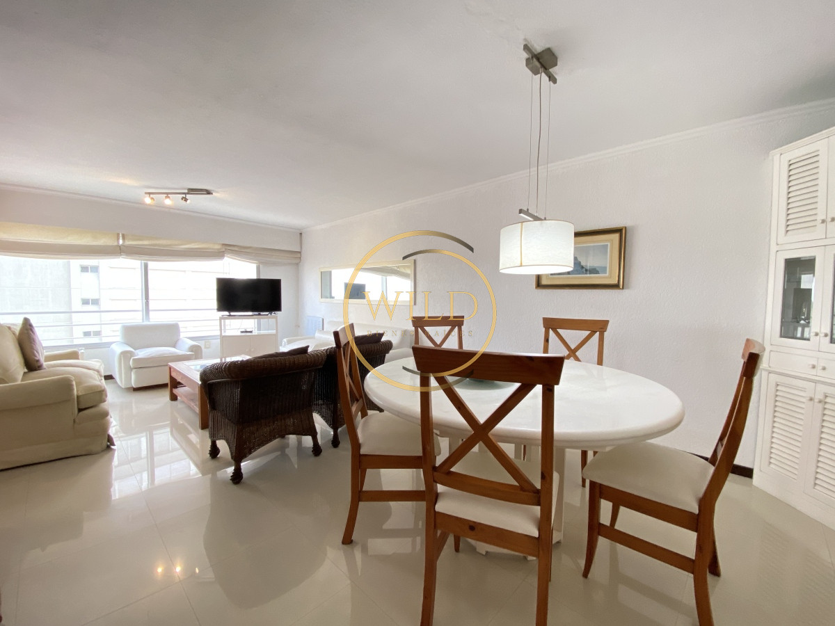 Apartamento ID.2127 - En venta 2 dormitorios y medio en Península 
