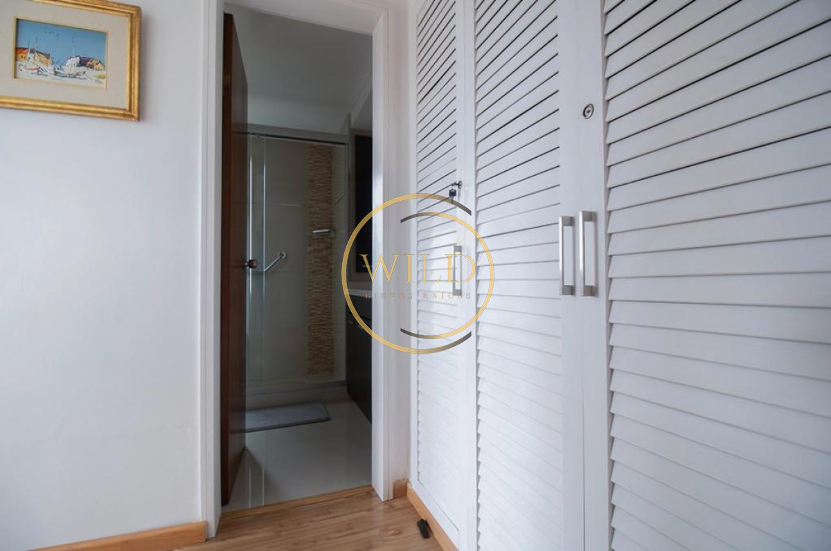 Apartamento ID.2252 - Venta 2 dorm 2 baños Punta del Este a nuevo con vista