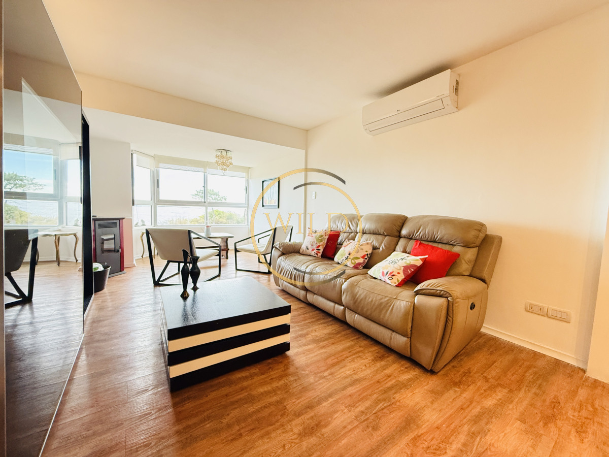 Apartamento ID.2396 - Alquiler anual 3 dormitorios frente al mar