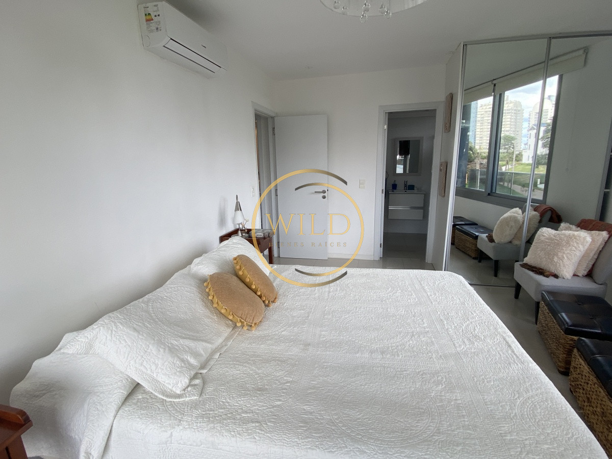 Apartamento ID.1436 - Venta amplio 2 dormitorios 2 baños  vista al mar con renta