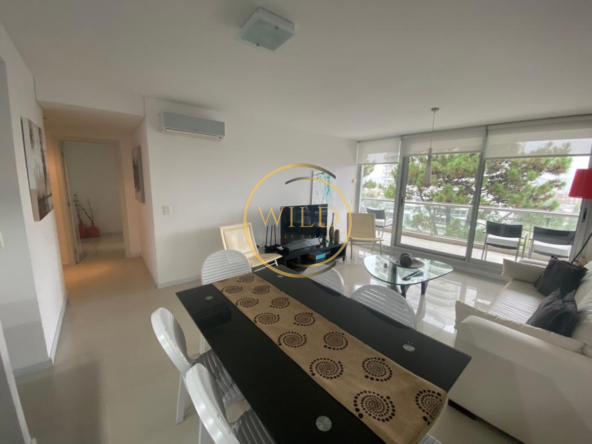 Apartamento ID.1561 -  Alquiler anual amplio y moderno 2 dormitorios 2 baños full amenities