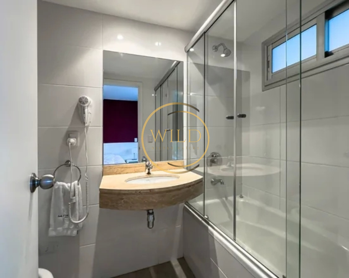 Apartamento ID.2103 - Venta 2 dormitorios 2 baños a pasos del mar