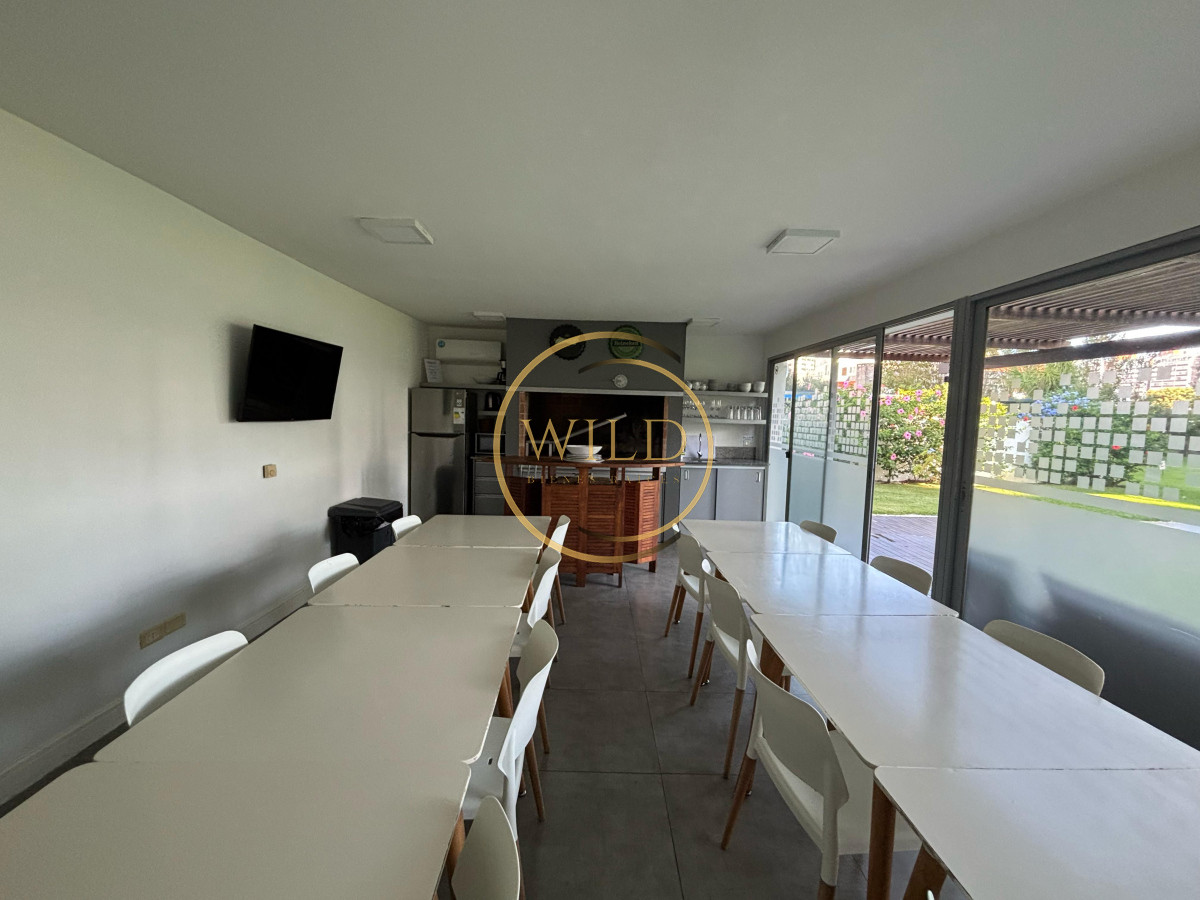Apartamento ID.2260 - Alquiler anual 2 dormitorios cerca del mar con todos los servicios