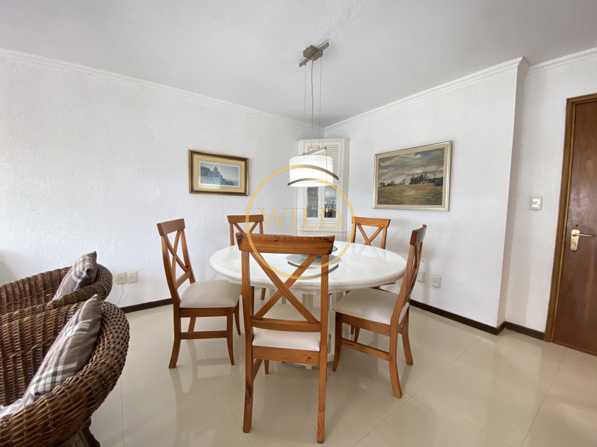 Apartamento ID.2127 - En venta 2 dormitorios y medio en Península 