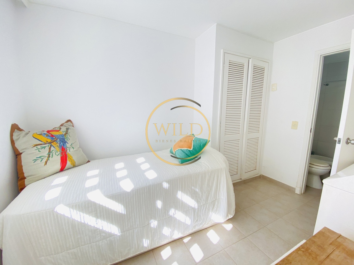 Apartamento ID.2137 - Frente al mar 3 suites más dependencia 