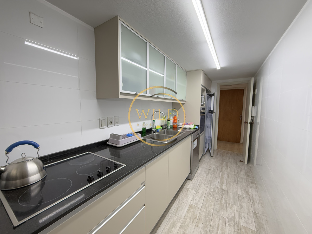 Apartamento ID.2505 - Primera línea con parrillero 4 dormitorios alquiler verano