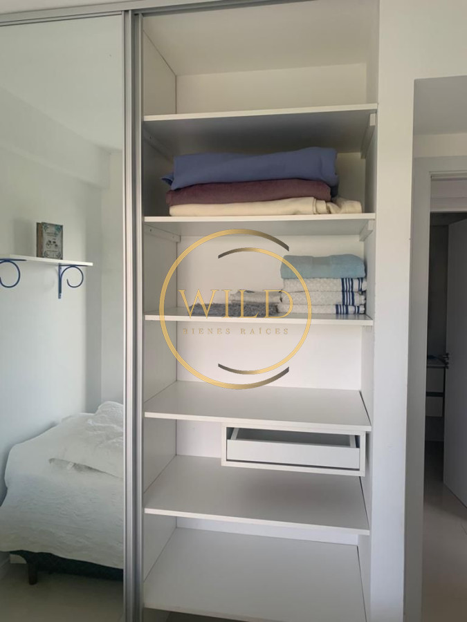 Apartamento ID.1436 - Venta amplio 2 dormitorios 2 baños  vista al mar con renta