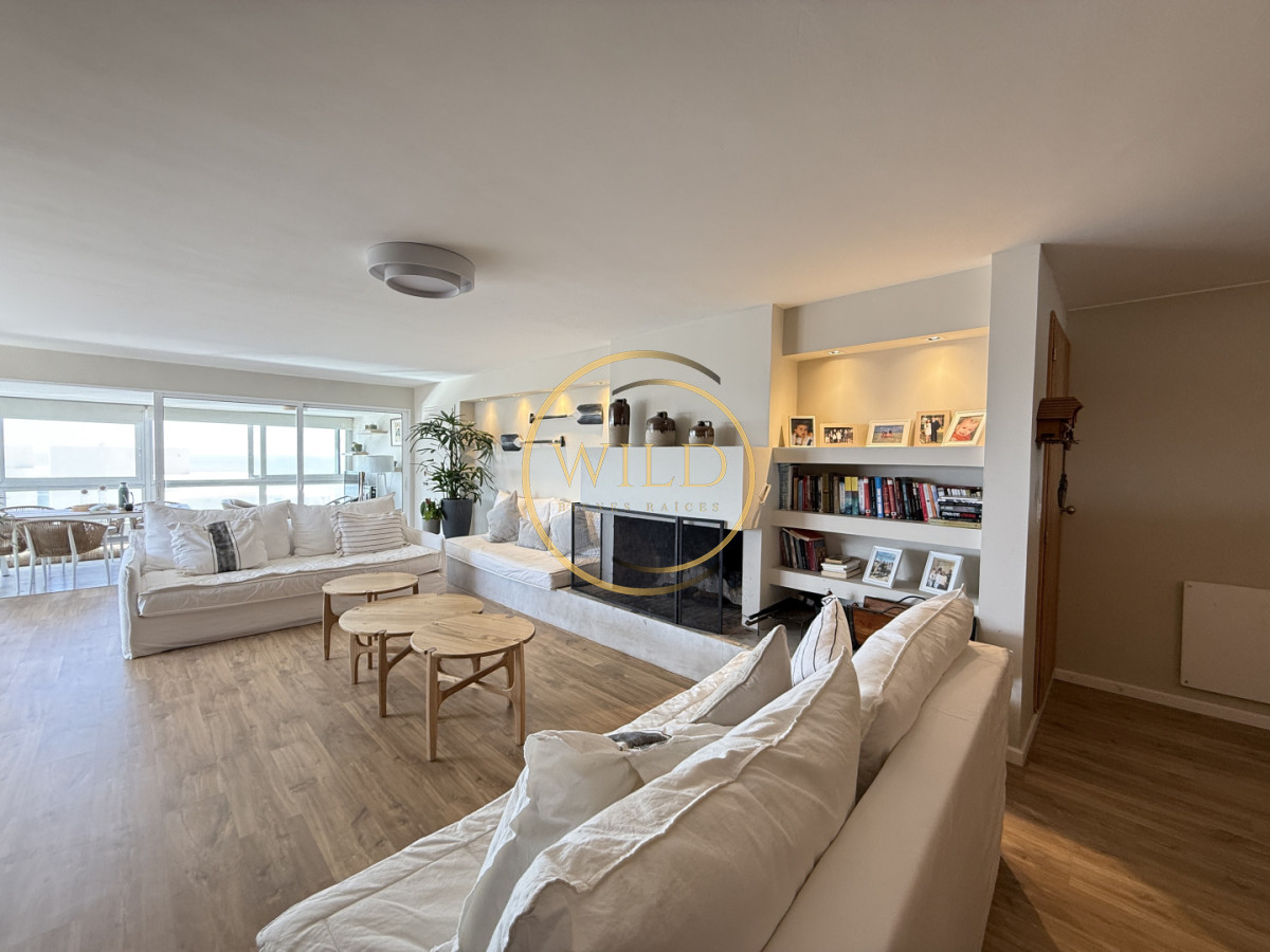 Apartamento ID.2597 - Hermoso Semi piso en Peninsula con vista a la Brava y Mansa 