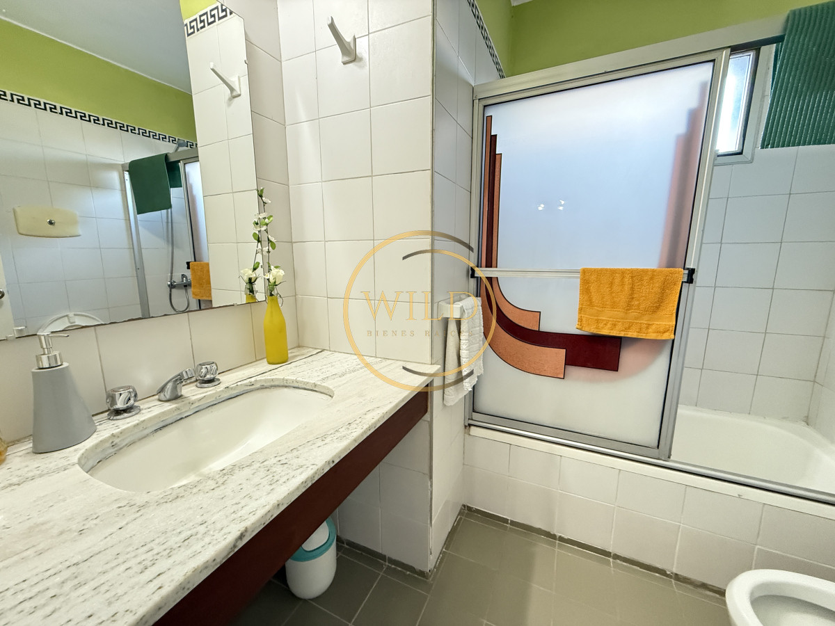 Apartamento ID.2409 - Apartamento 2 dormitorios 2 baños en venta sobre Roosevelt