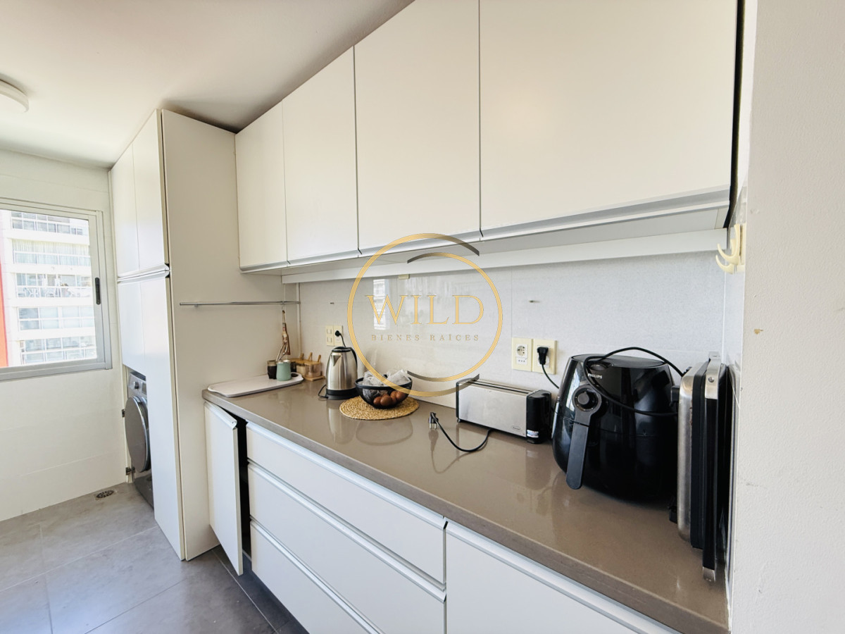 Apartamento ID.2597 - Hermoso Semi piso en Peninsula con vista a la Brava y Mansa 