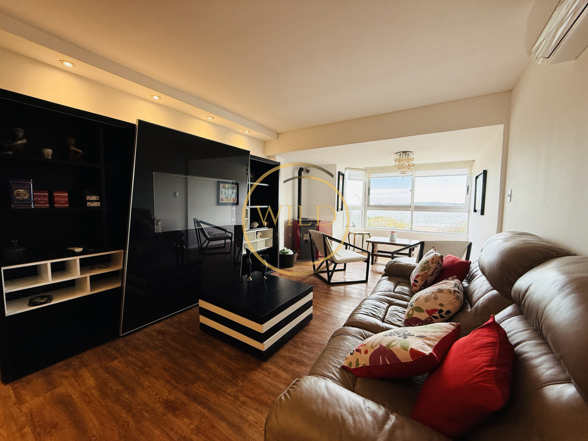 Apartamento ID.2396 - Alquiler anual 3 dormitorios frente al mar