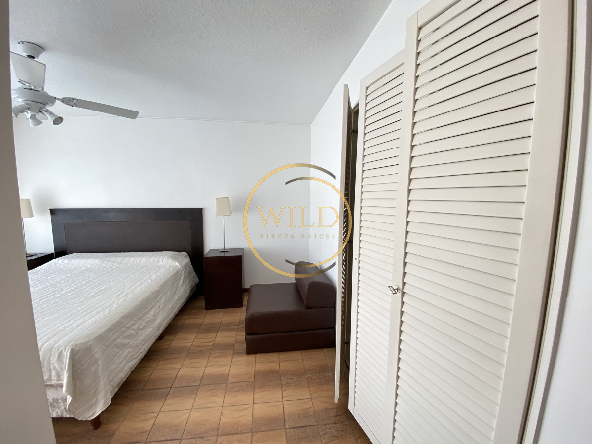 Apartamento ID.2129 - 2 dormitorios 2 baños Cantegril con servicios 
