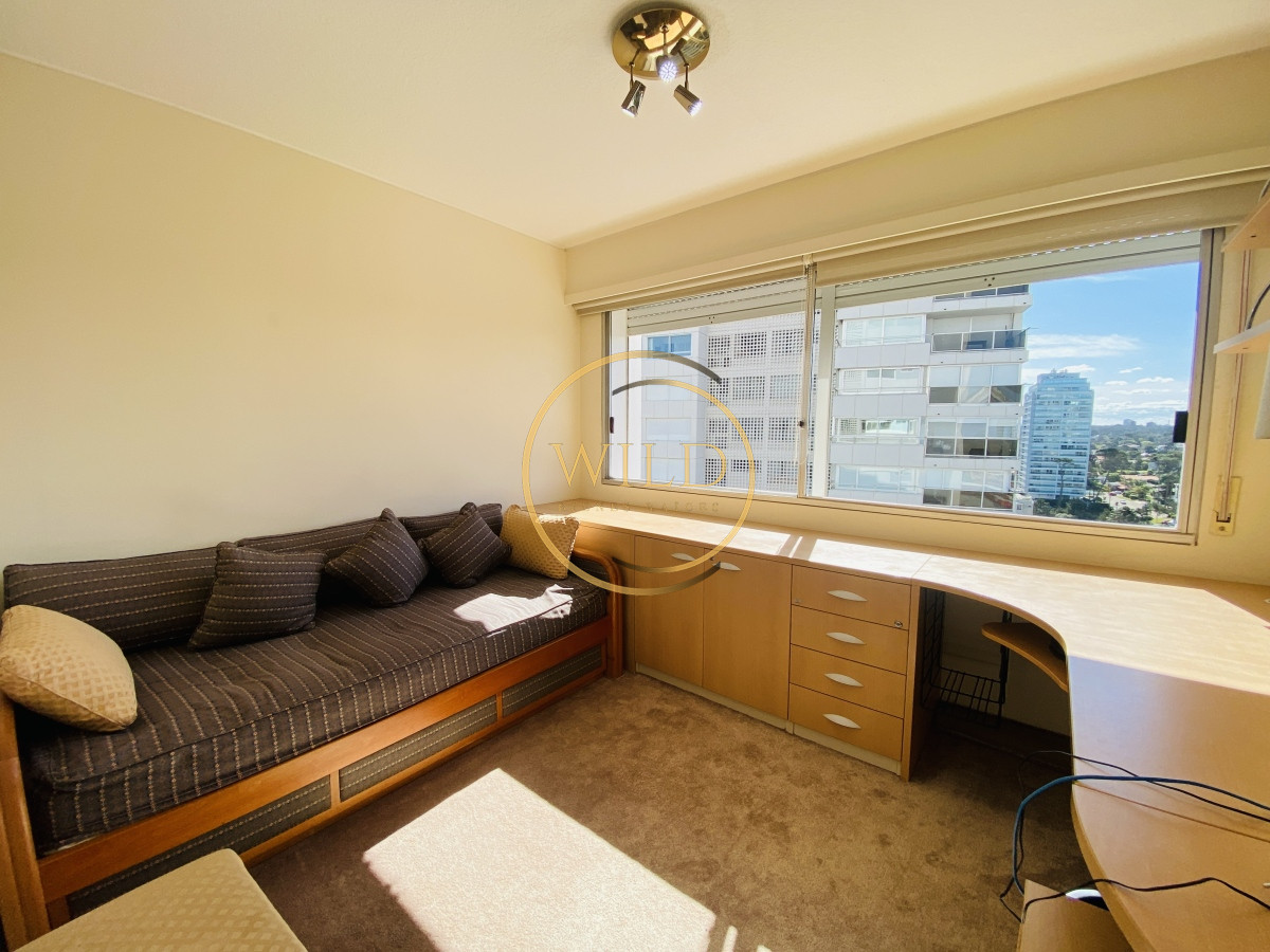 Apartamento ID.2137 - Frente al mar 3 suites más dependencia 