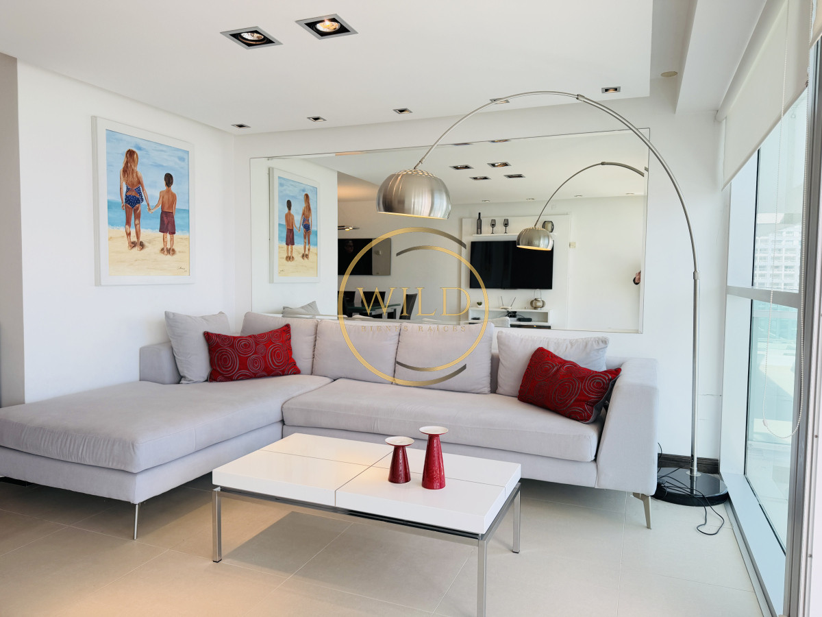 Apartamento ID.2480 - Espectacular 3 dormitorios al mar mansa en venta 