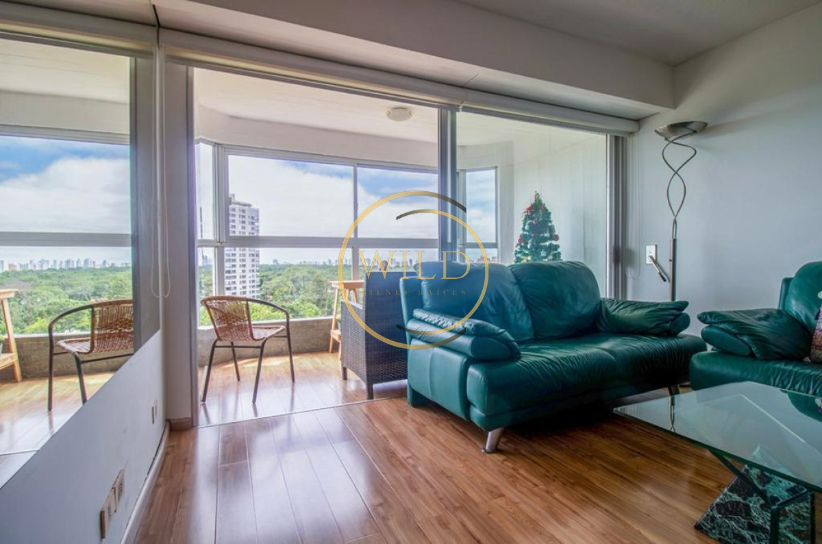 Apartamento ID.2252 - Venta 2 dorm 2 baños Punta del Este a nuevo con vista