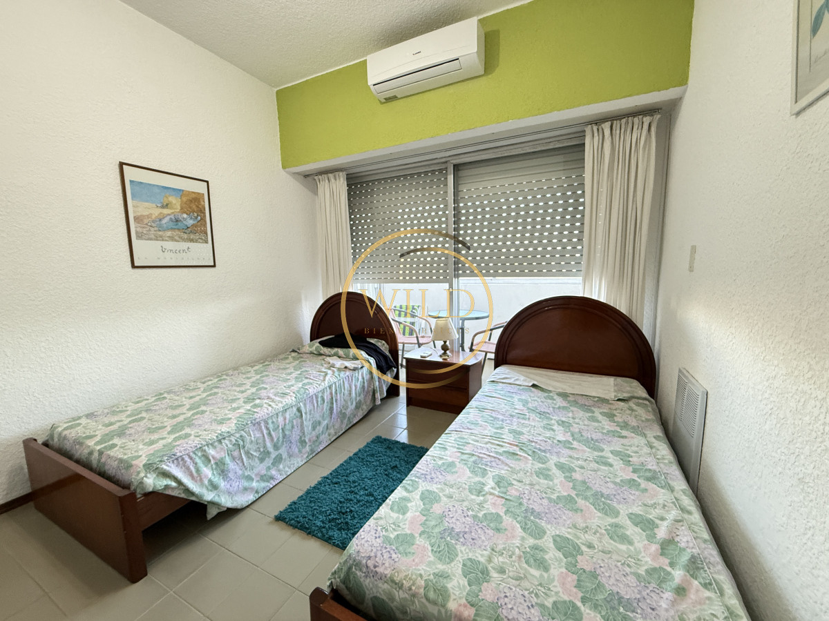 Apartamento ID.2409 - Apartamento 2 dormitorios 2 baños en venta sobre Roosevelt