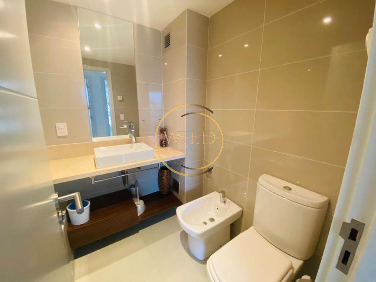 Apartamento ID.1561 -  Alquiler anual amplio y moderno 2 dormitorios 2 baños full amenities