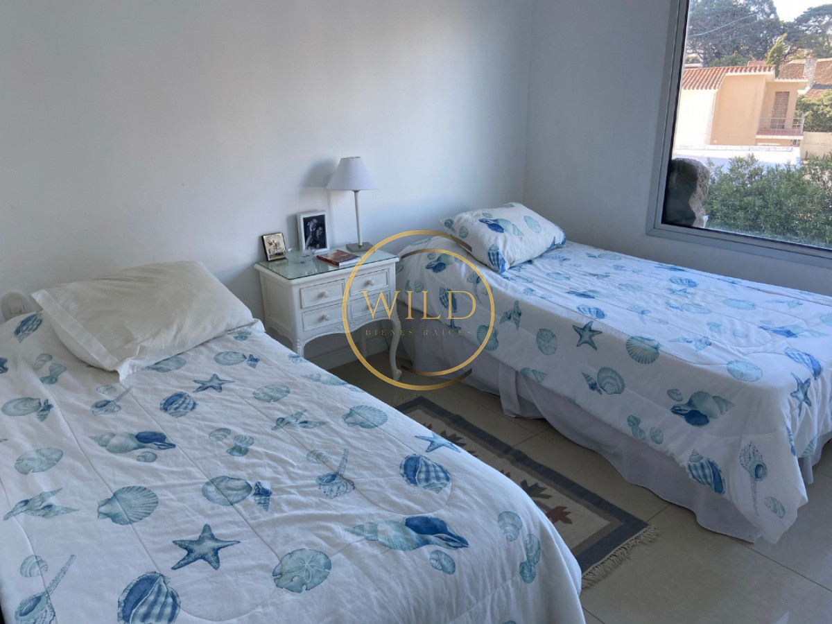 Apartamento ID.1435 - Divino 3 dormitorios 2 baños a metros del mar
