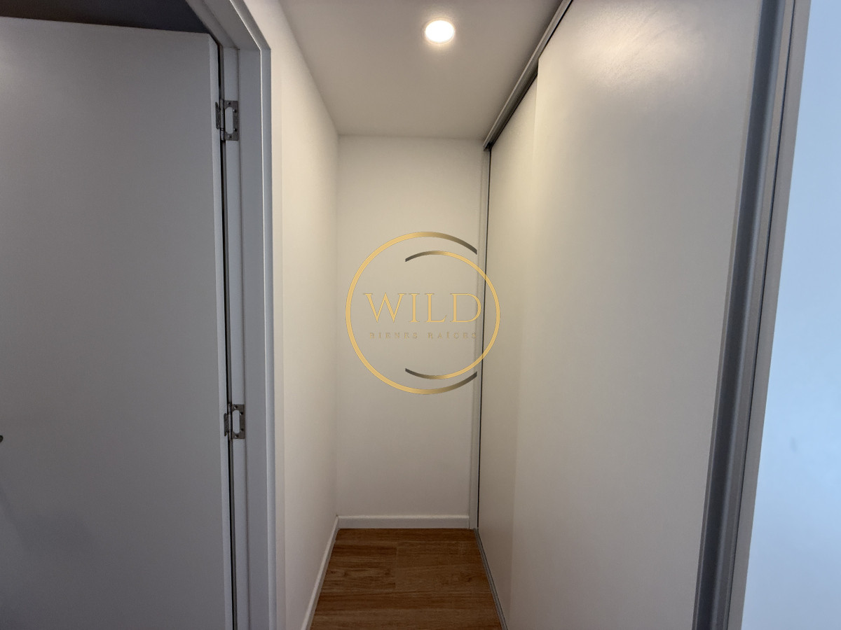Apartamento ID.2339 - Impecable apartamento de 2 dormitorios 2 baños en venta en Playa Mansa