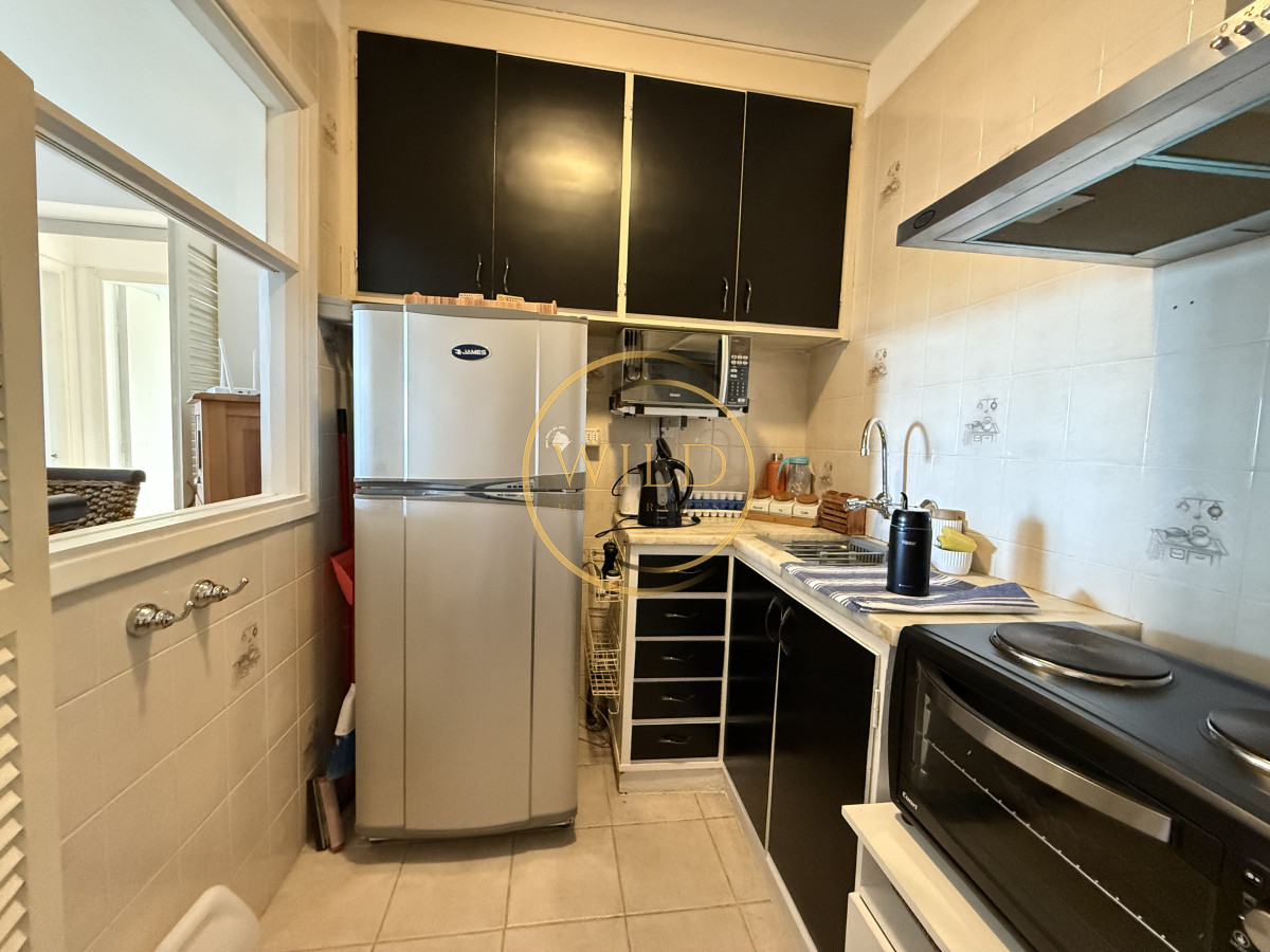 Apartamento ID.2401 - Alquiler anual 2 dormitorios frente al mar