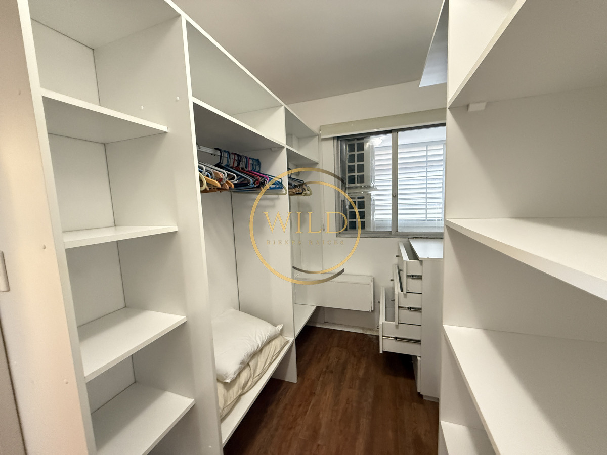 Apartamento ID.2396 - Alquiler anual 3 dormitorios frente al mar