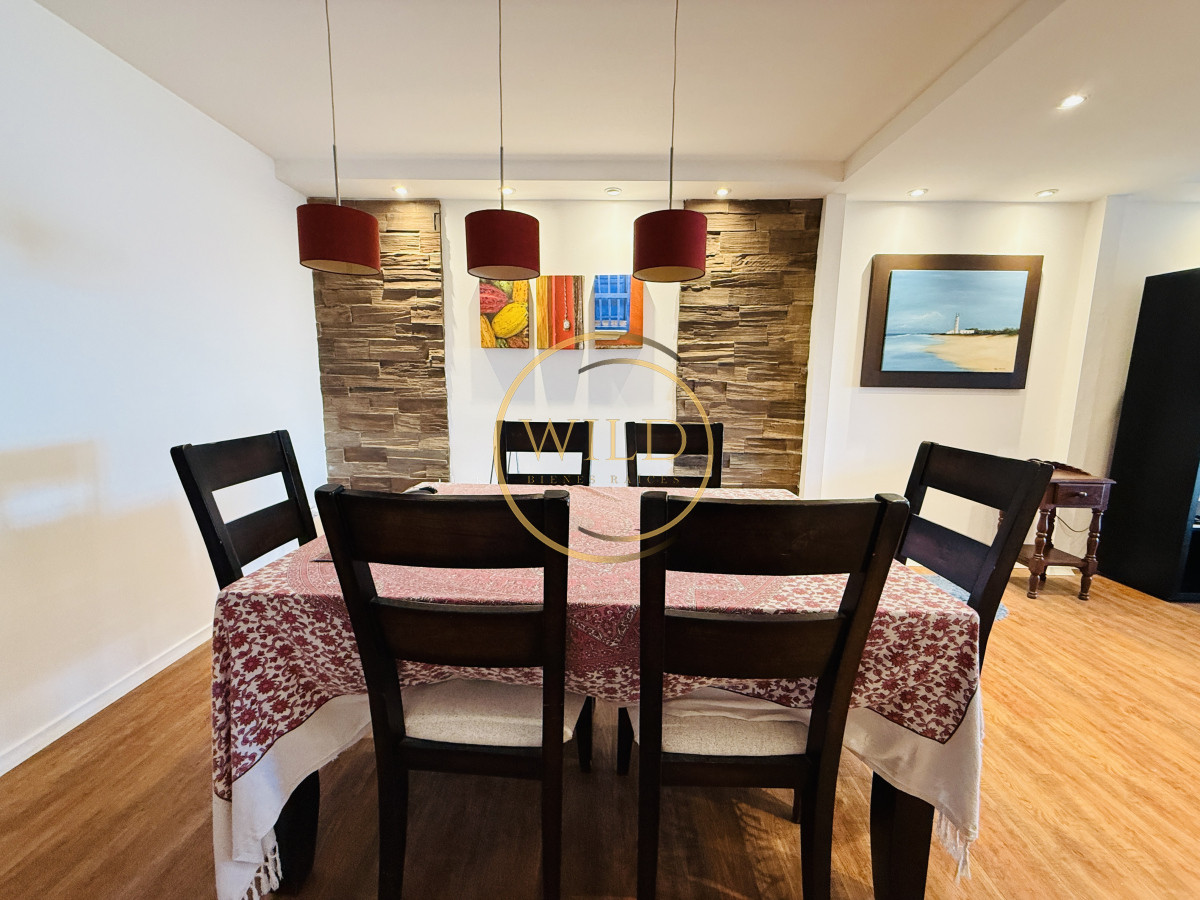 Apartamento ID.2396 - Alquiler anual 3 dormitorios frente al mar