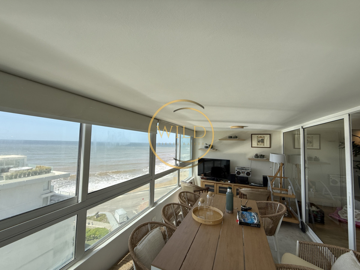 Apartamento ID.2597 - Hermoso Semi piso en Peninsula con vista a la Brava y Mansa 