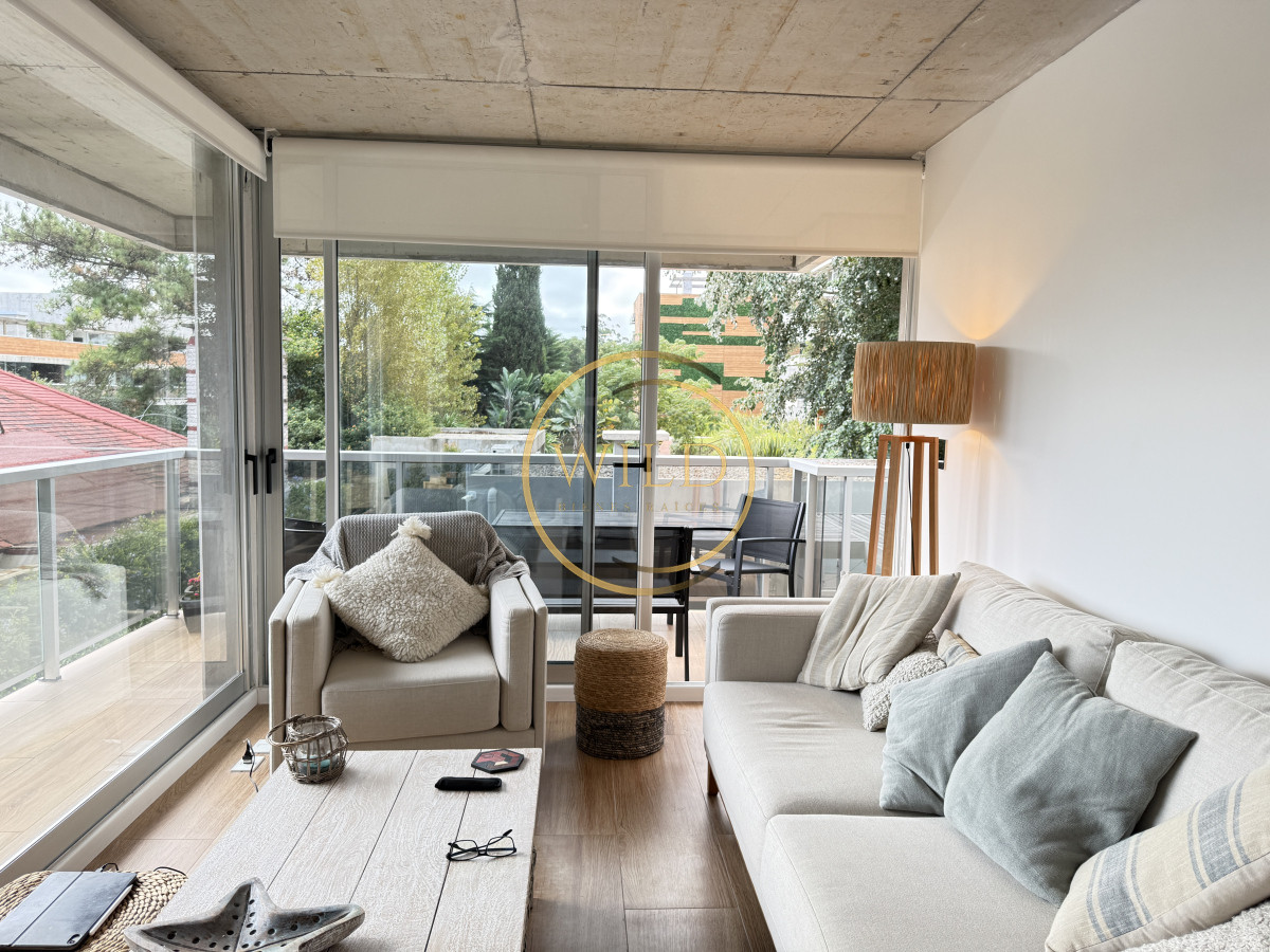 Apartamento ID.2338 - Hermoso apartamento en venta de 2 dormitorios 2 baños en Playa Mansa