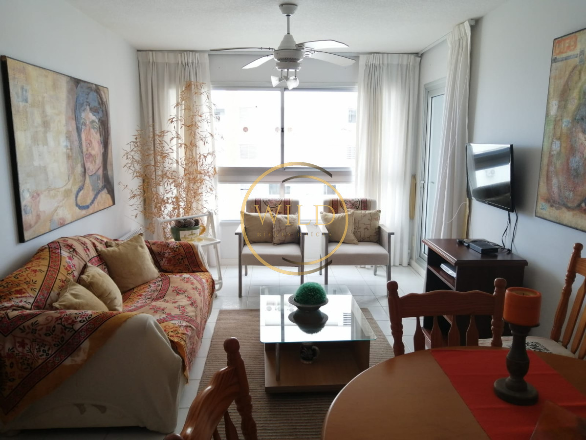 Apartamento ID.2356 - Apartamento en alquiler anual 1 dormitorio y medio con vista a Playa Mansa