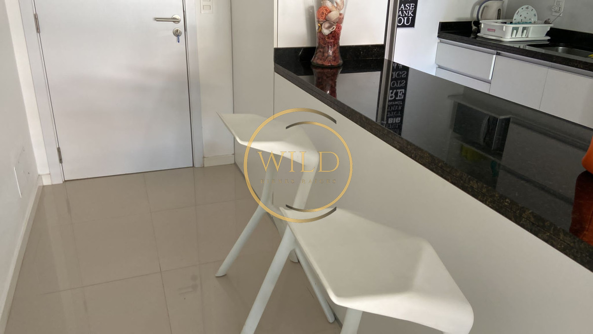 Apartamento ID.1436 - Venta amplio 2 dormitorios 2 baños  vista al mar con renta