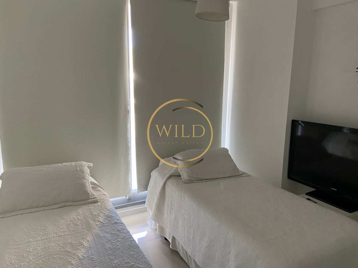 Apartamento ID.1436 - Venta amplio 2 dormitorios 2 baños  vista al mar con renta