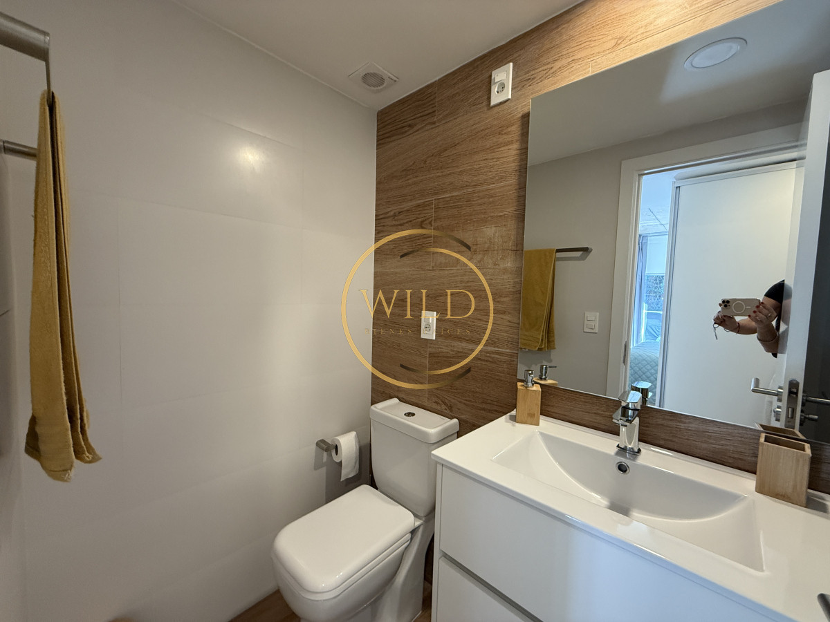 Apartamento ID.2339 - Impecable apartamento de 2 dormitorios 2 baños en venta en Playa Mansa