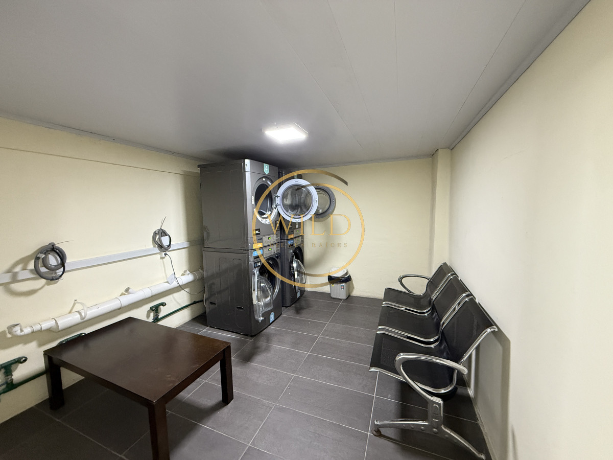 Apartamento ID.2409 - Apartamento 2 dormitorios 2 baños en venta sobre Roosevelt