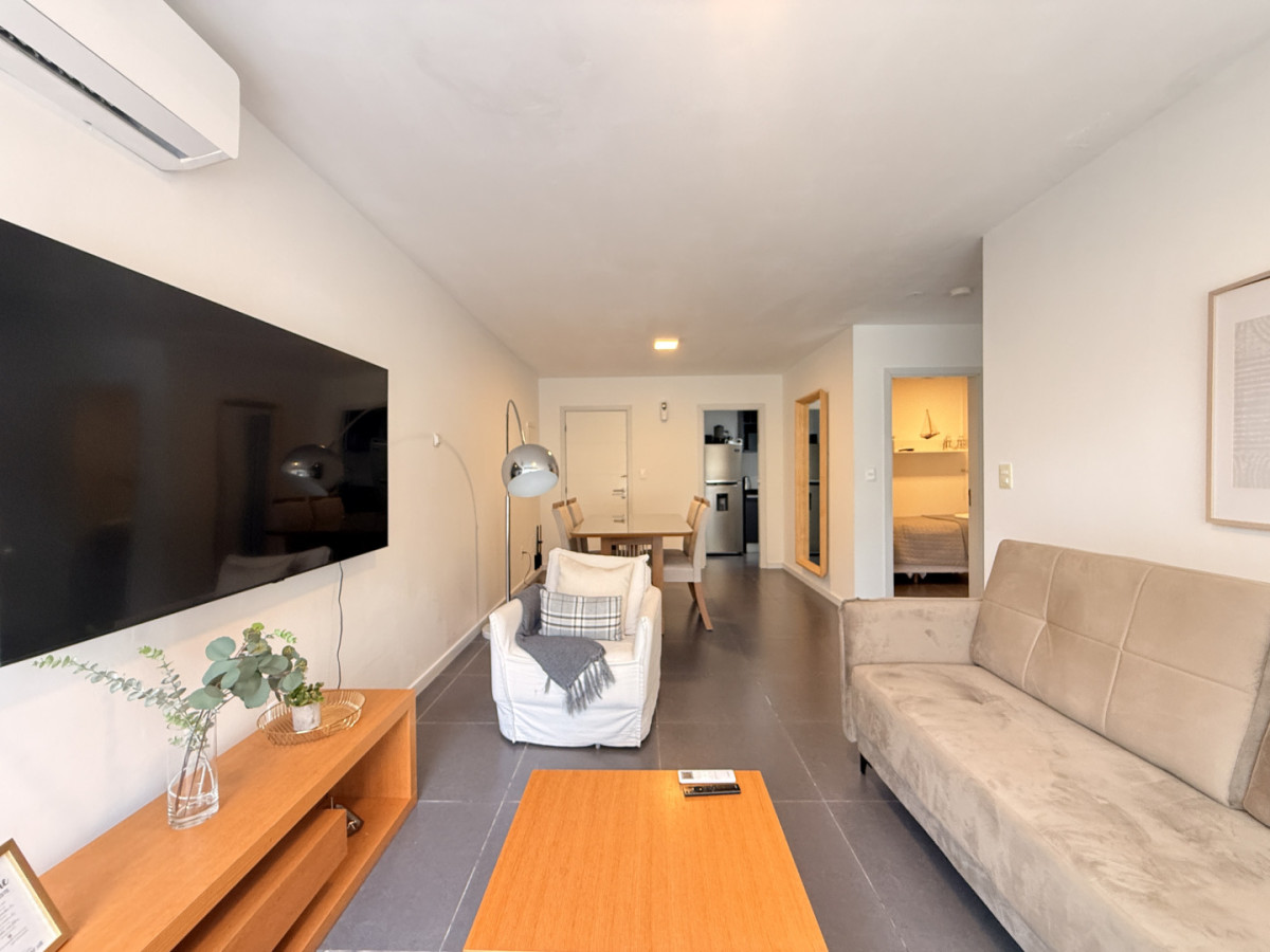 Apartamento 2 dormitorios con servicios Península en venta